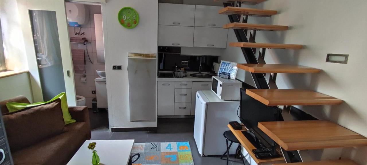 Studio Apartment Bombon Sarajevo Eksteriør billede